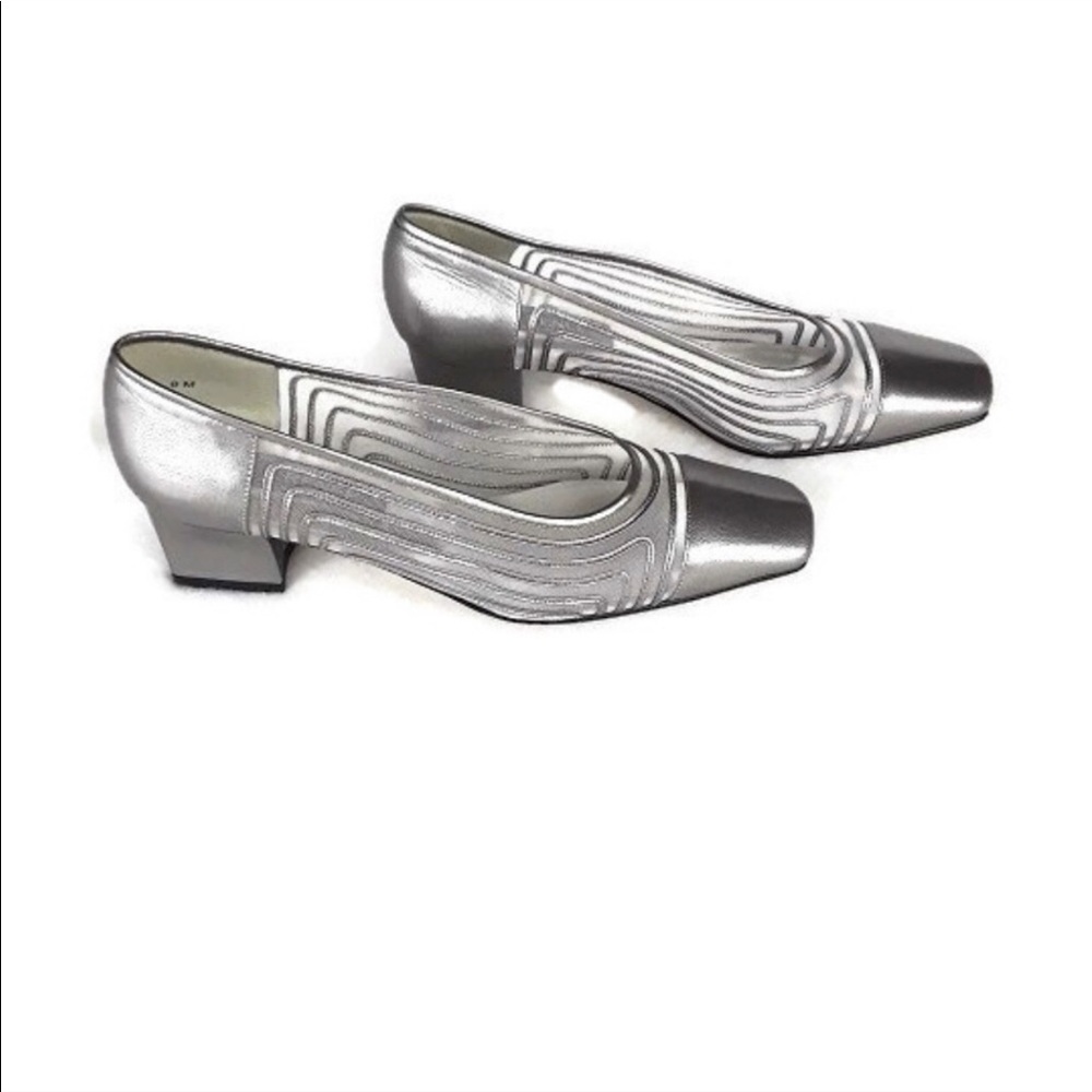 ⬇ J Renee Silver Leather Mesh Shoes Sq Toe 9